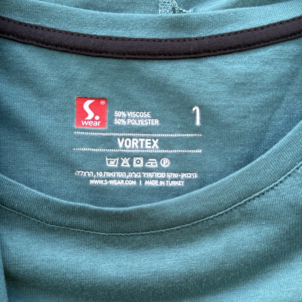 S Wear Set - Picture 2 of 7